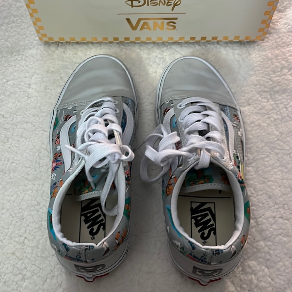 Vans x Disney Sneakers - Picture 4 of 4